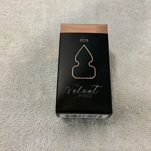 Elcie Cosmetics The Velvet Sponge